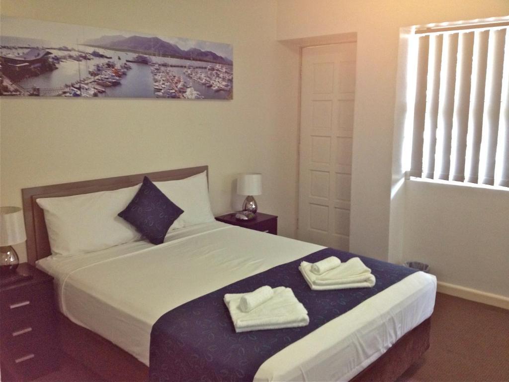 Lees Hotel Ingham Habitación foto