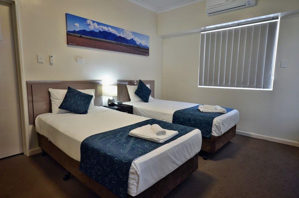 Lees Hotel Ingham Exterior foto