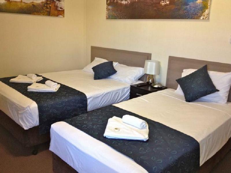 Lees Hotel Ingham Exterior foto