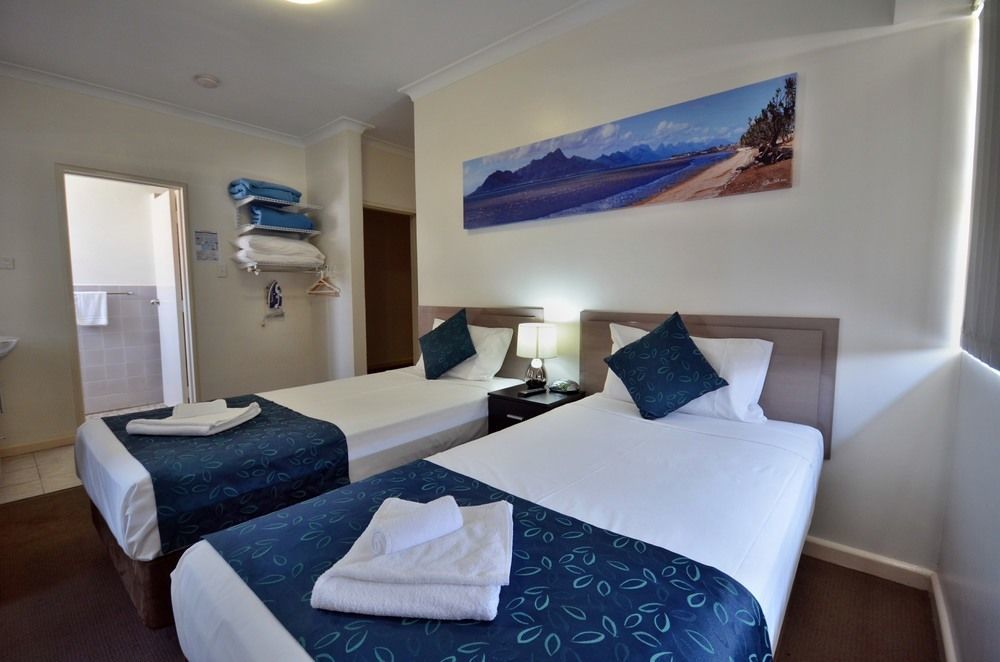 Lees Hotel Ingham Exterior foto